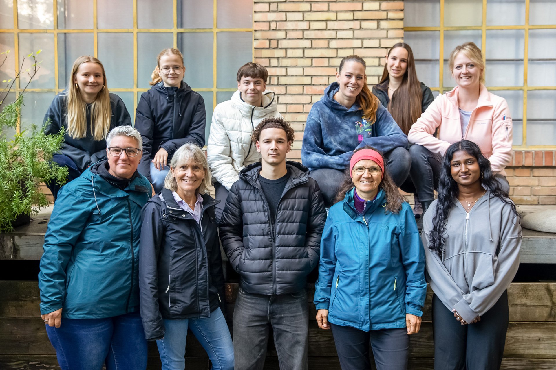 Kita kidsco Wabern Team Wabern bereit für Tage Drinnen und Draussen