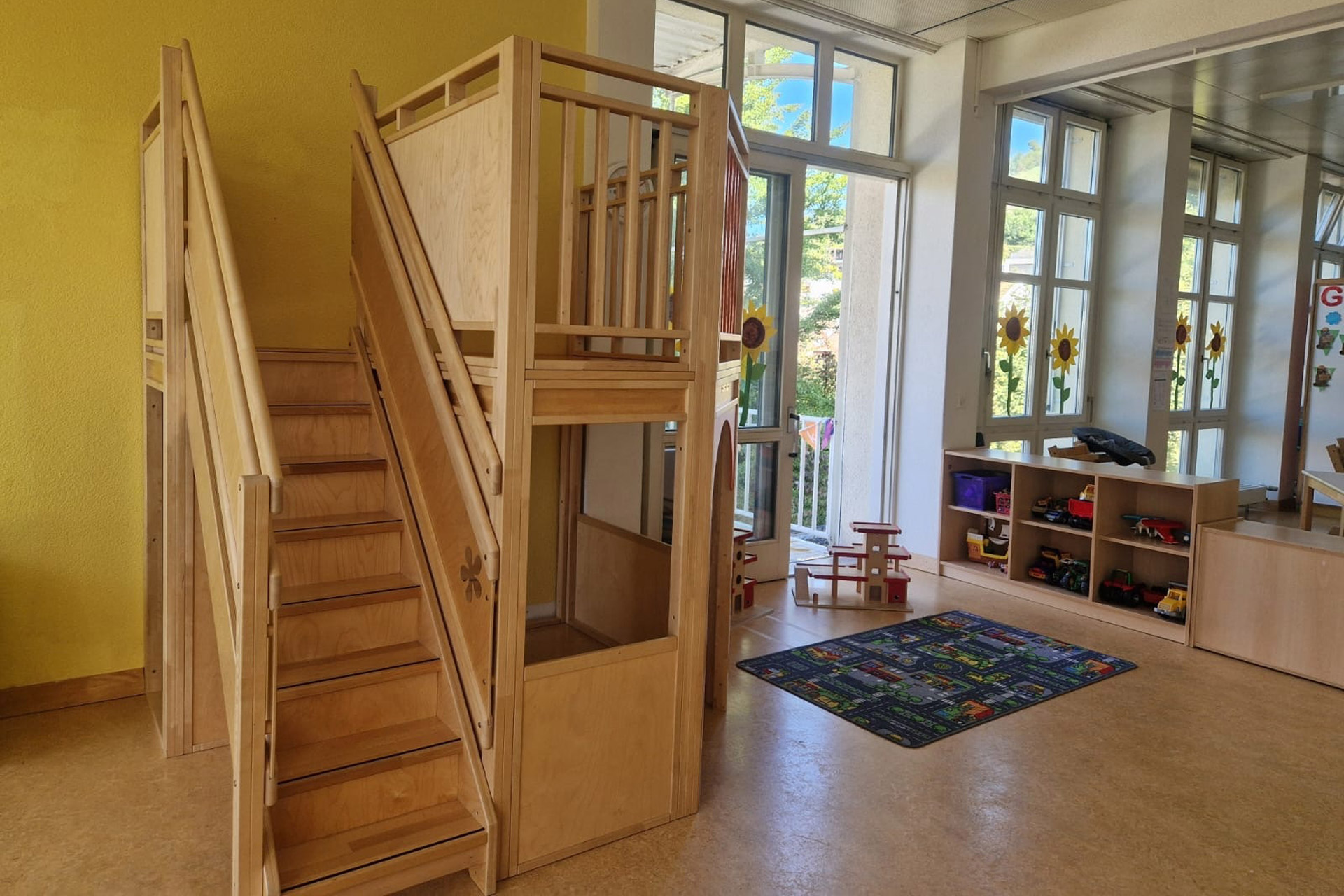 Kita kidsco RPB Kitazimmer mit Spielturm aus Holz