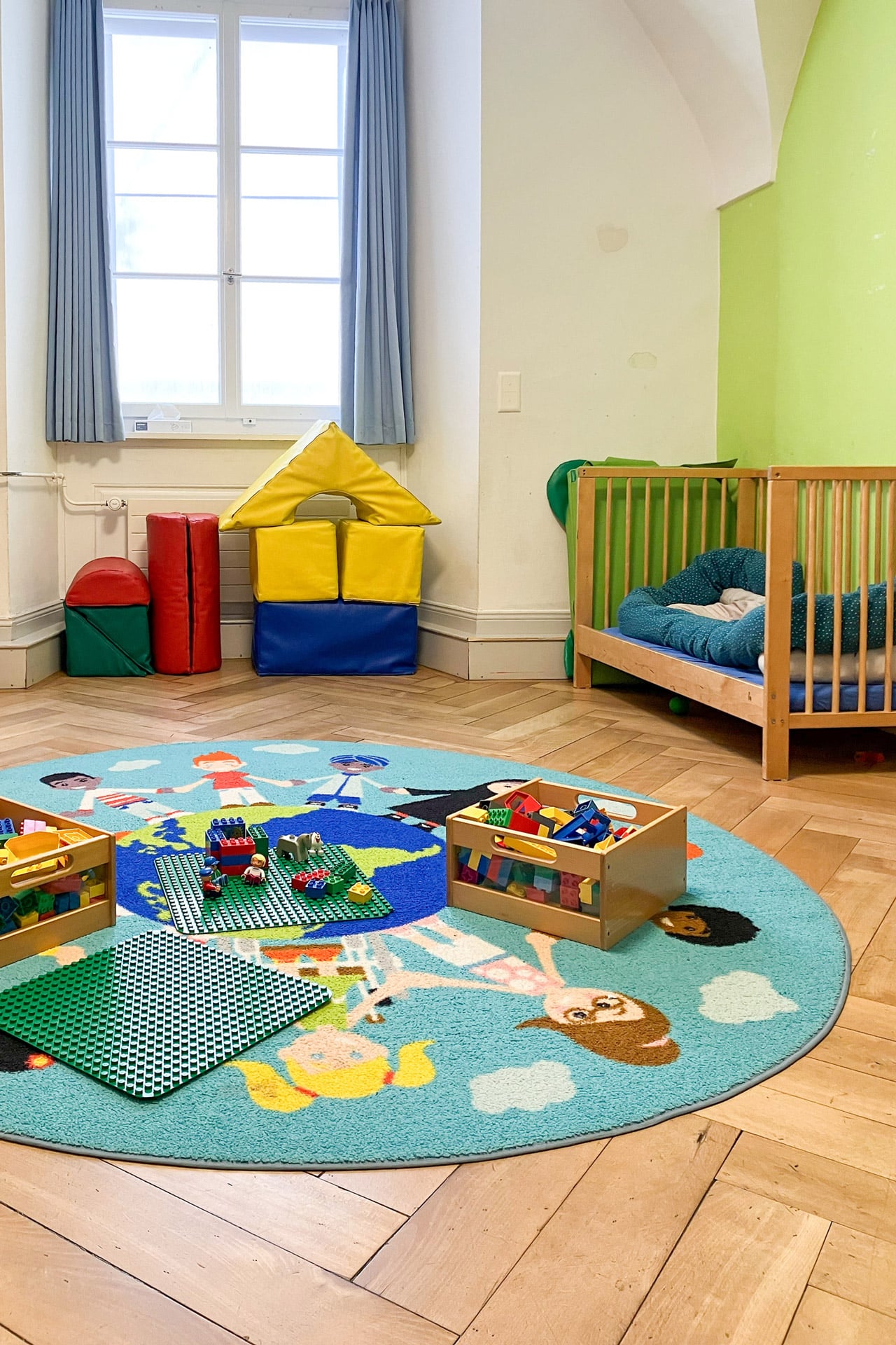 Kita kidsco Campus Luzern heller Spielraum mit Legos
