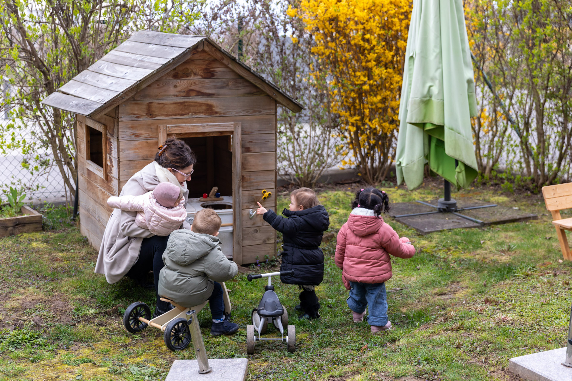 crèches kidsco Grandchamp a l'exterieur